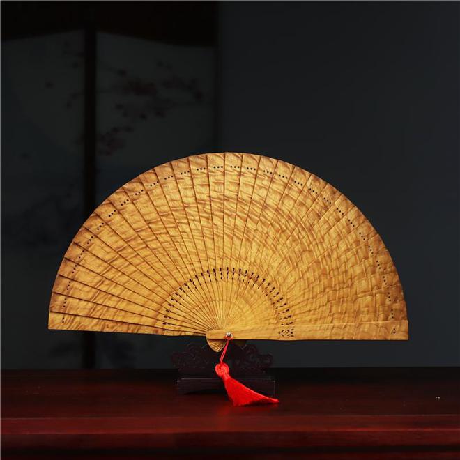 工藝美術(shù)師證書報(bào)考指南與收藏品鑒定評估服務(wù)解析