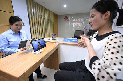 手指一點 呼叫&ldquo;手語翻譯官&rdquo;! 杭州首套&ldquo;手語姐姐&rdquo;實時在線翻譯系統亮相